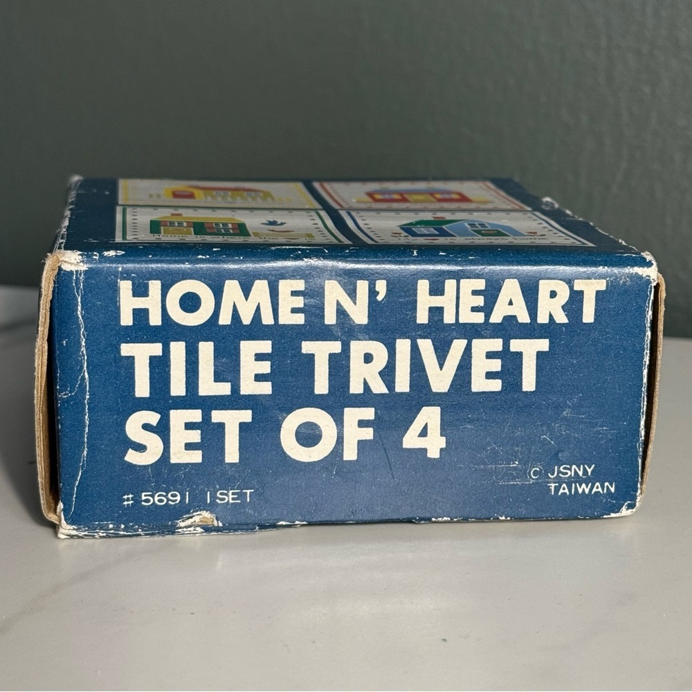 Vintage JSNY Home N’ Heart Trivet Set – 4 Colorful House Tiles 1980s - Picture 3 of 4